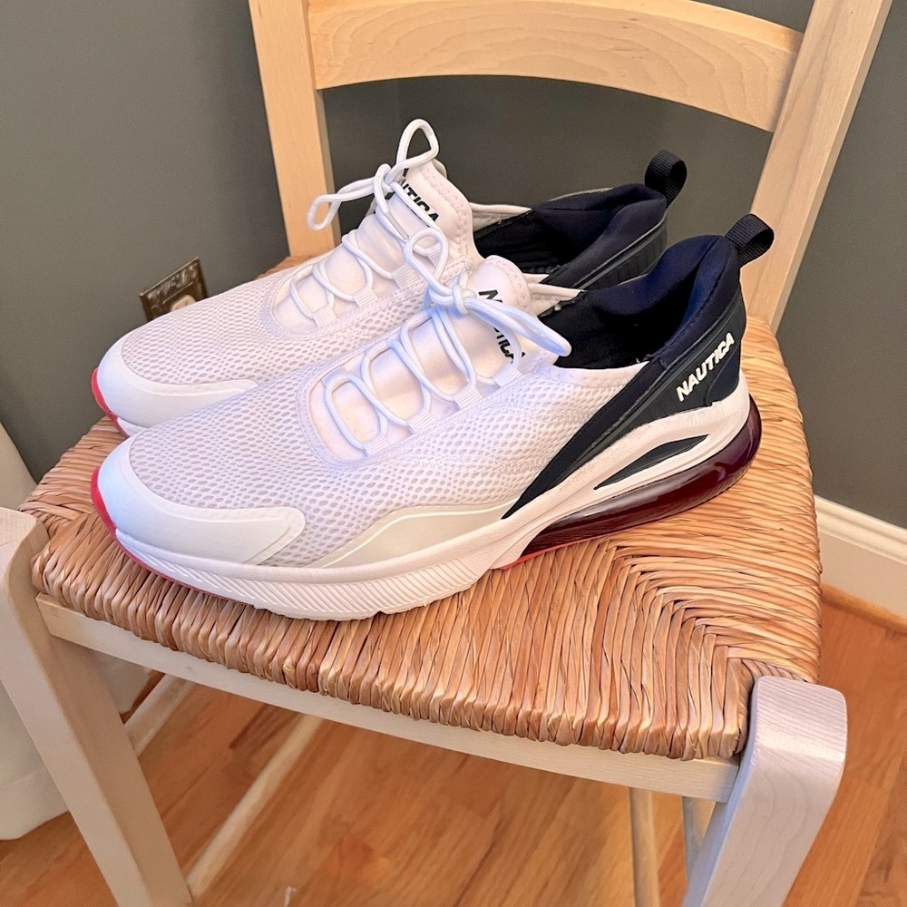 Nautica Men's White and Black Athletic Shoes - size 13 (EUC)